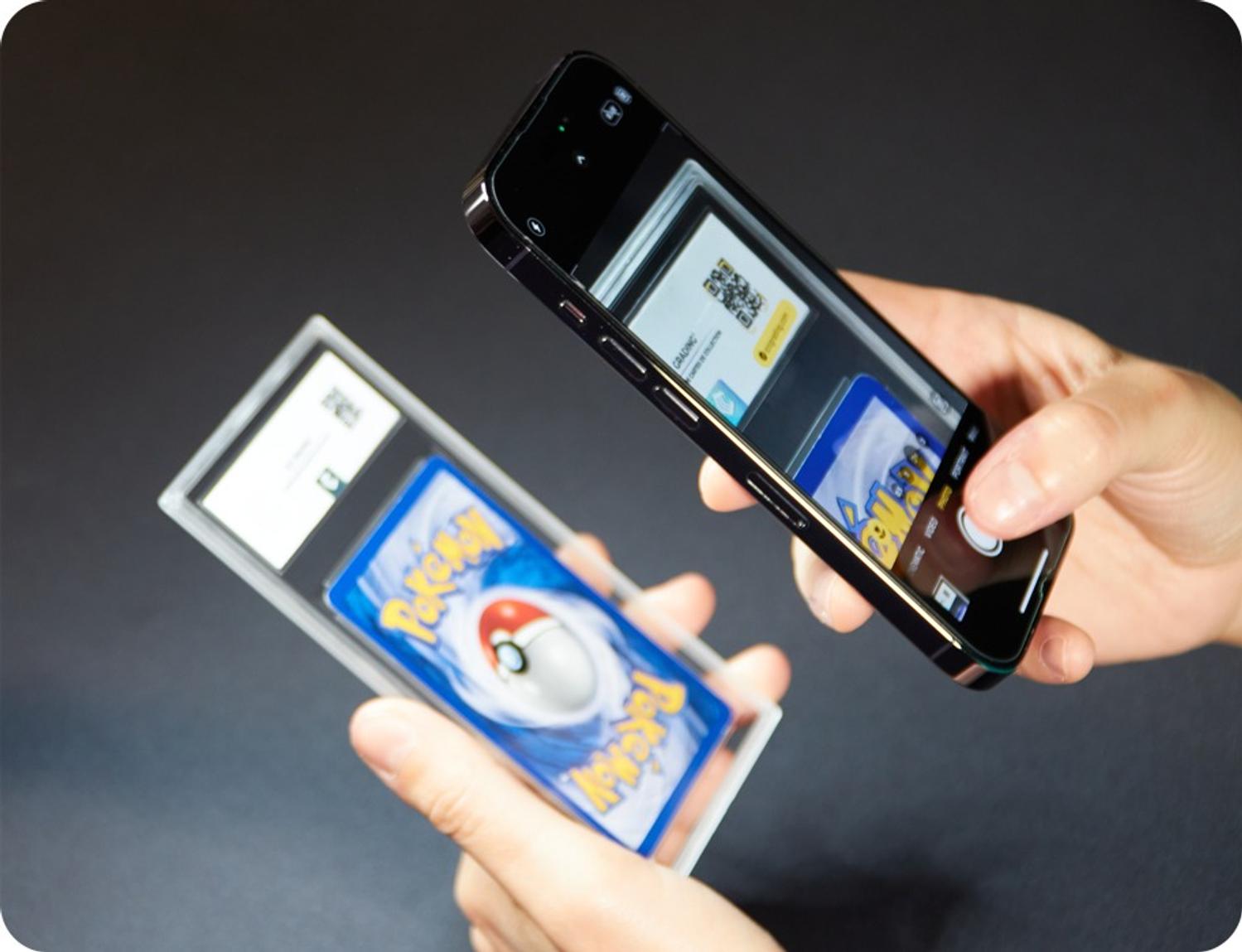 Scan du QR Code d'une carte Pokemon grad&eacute;e